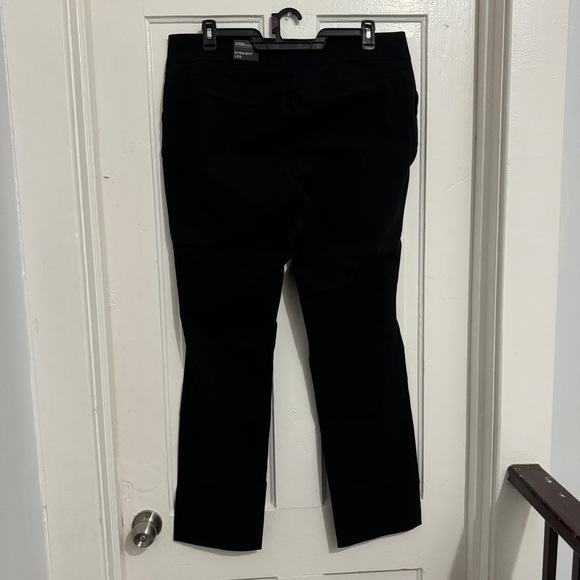 Torrid | Studio Modern Deluxe Stretch | Straight Leg | 18R Black - Picture 3 of 8